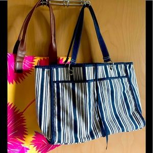 Multipurpose Tote Bag with Tons of Pockets!